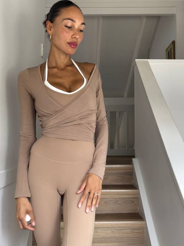 FOTO Nije sve o fitnessu! Ash objašnjava kako imati lijepo tijelo bez nezdravih metoda