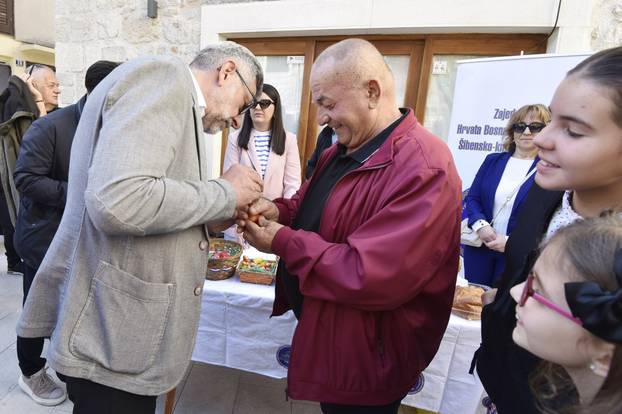 Vodice: 13. Tradicionalni turnir u tucanju jaja