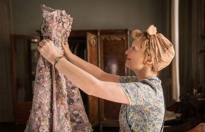 Modna bajka koju morate pogledati: San kućanice o Diorovoj haljini vodi nas u Pariz