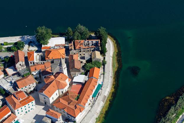 Opuzen,Town,In,The,Neretva,Delta,River,,Croatia