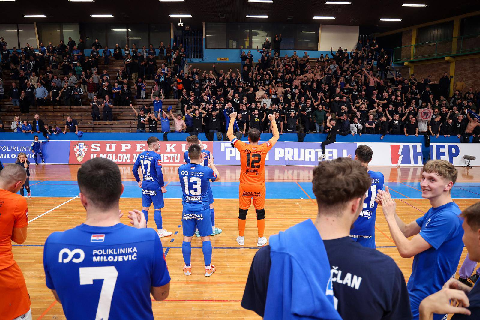 Zagreb: Hrvatski malonogometni superkup 2024., polufinale, MNK Futsal Dinamo - MNK Stanoinvest Futsal Pula