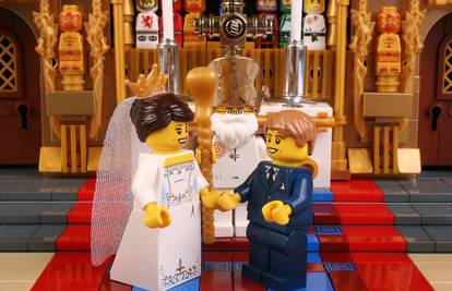 Kraljevsko vjenčanje Williama i Kate složili od 180.000 'legića'