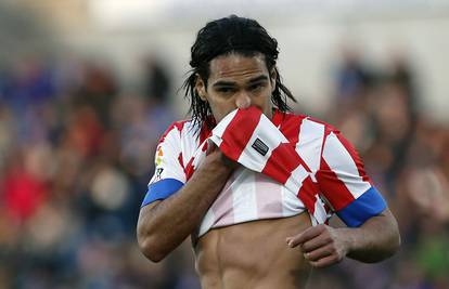 Falcao uletio među navijače i održao svoj oproštajni govor