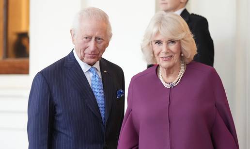 Kralj Charles i Camilla objavili su ovogodišnju božićnu čestitku