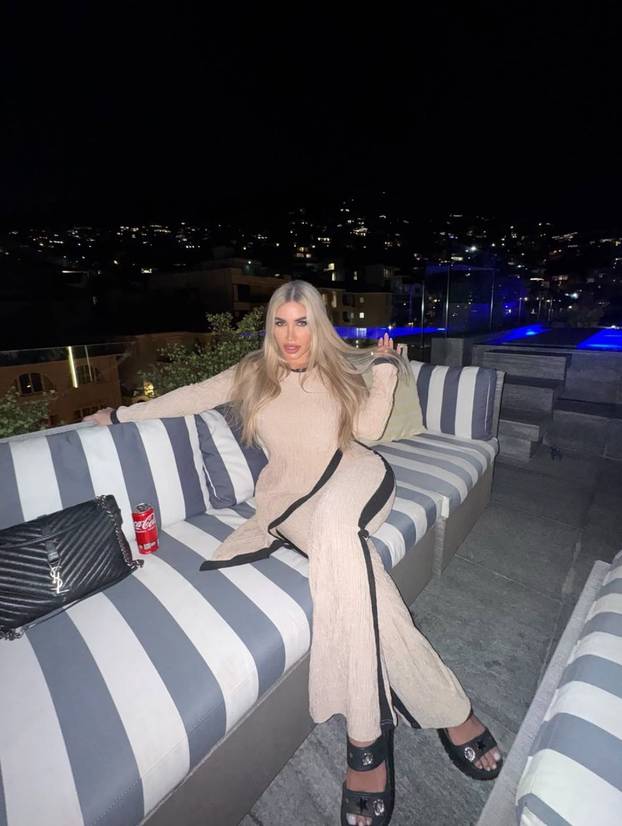 FOTO Mlada mama pokazala sve: Pogledajte zašto je Alina hit na društvenim mrežama...