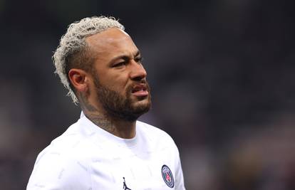 L'Equipe: Neymar je čelnicima PSG-a rekao da želi u Barcelonu