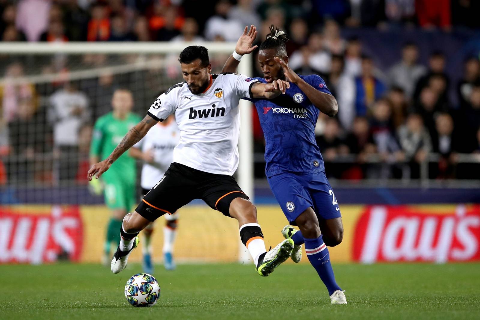Valencia v Chelsea - UEFA Champions League - Group H - Mestalla