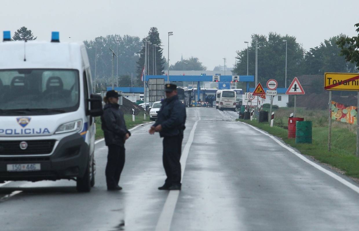 Grk 'pao' na Tovarniku: Švercao više od 300.000 kutija cigareta