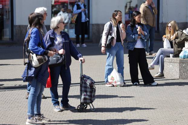 Sunčano subotnje prijepodne u Zagrebu