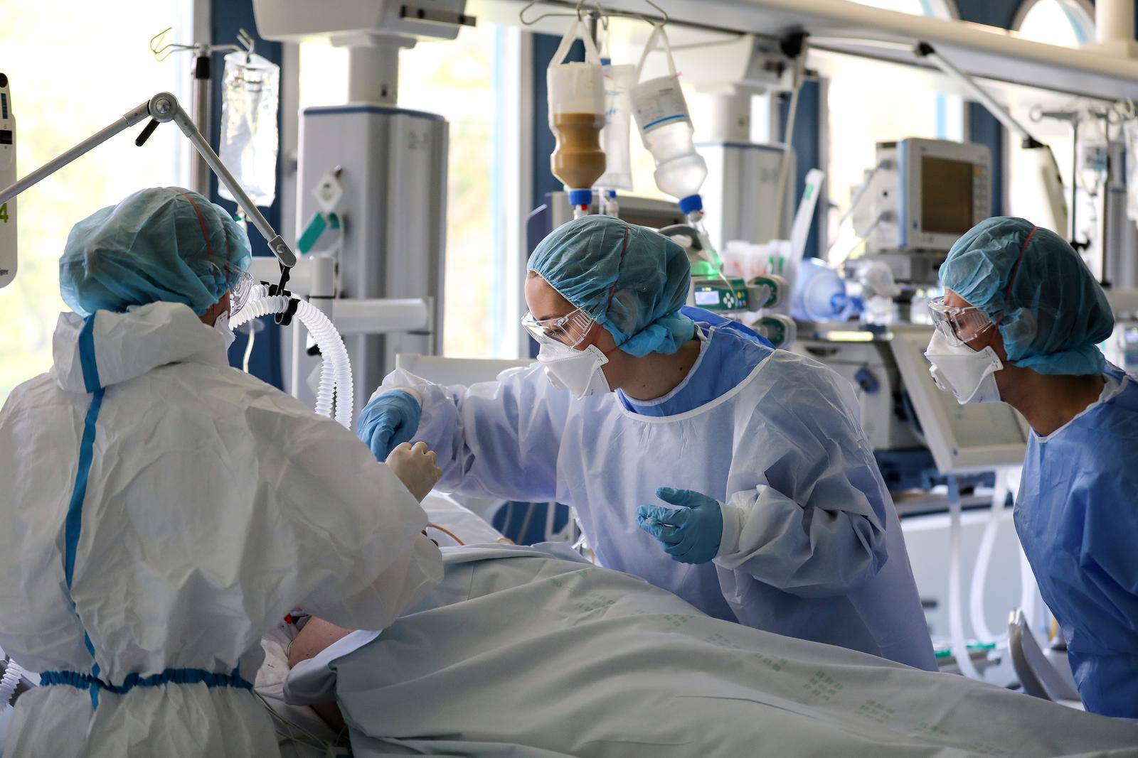 Bolnice pod pritiskom: KBC Sestre milosrdnice u dva dana potroši dvije tone kisika