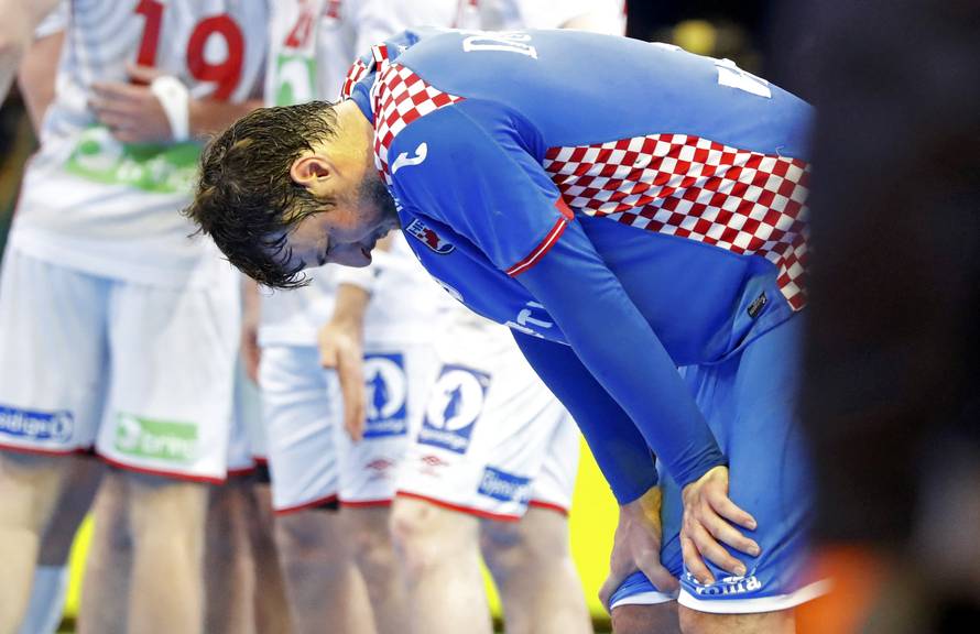 Men's Handball - Croatia v Norway - 2017 Men's World Championship, Semi-Finals