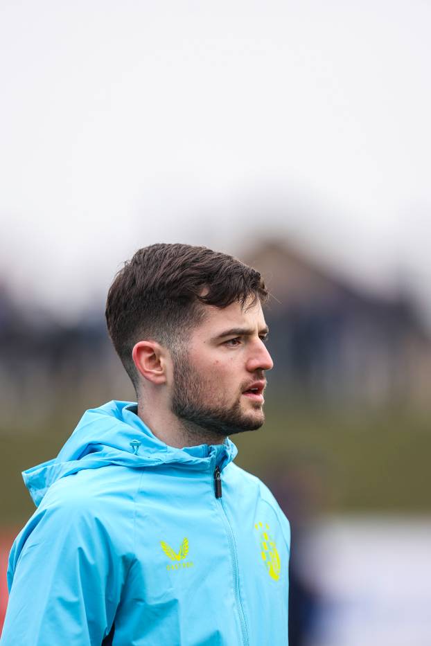 Bjelovar i Dinamo sastali se u osmini finala Hrvatskog nogometnog kupa, zagrijavanje