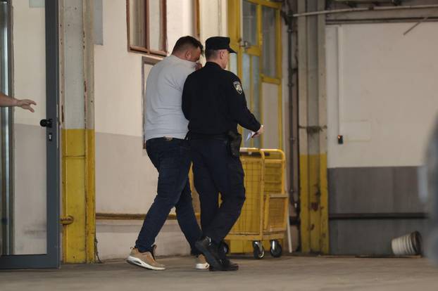 Zagreb: Privođenje osumnjičenih u aferi Taksi