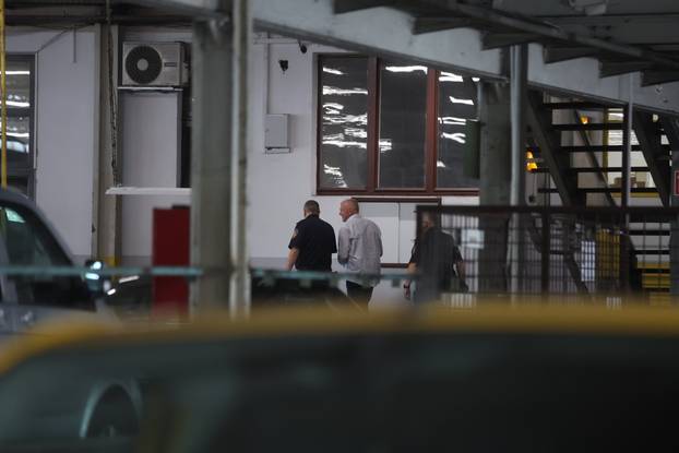 Zagreb: Policija dovodi Hrvoja Petrača u prostorije USKOK-a