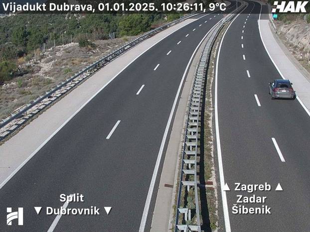 FOTO Pogledajte kako jutros izgledaju ceste diljem Hrvatske. HAK: 'Vozači, budite oprezni!'