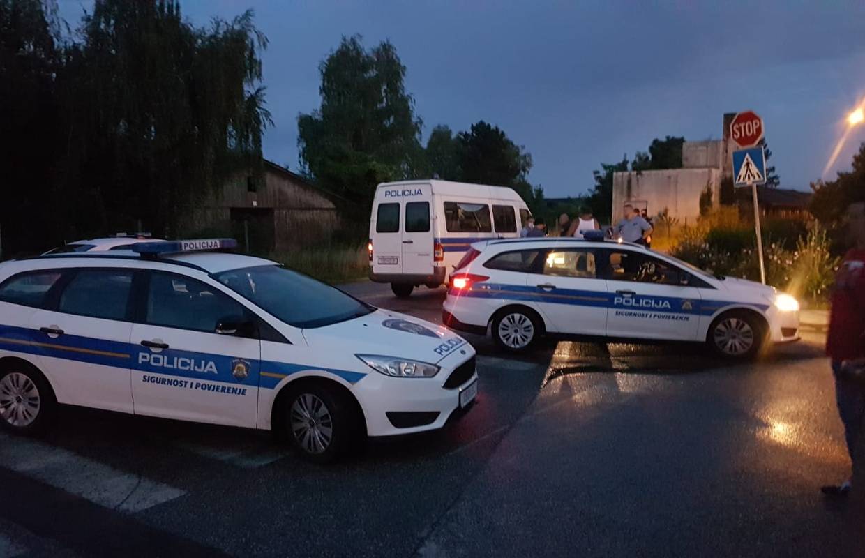 Kaos u Petruševcu: Napali ženu u šetnji, susjedu razbili glavu