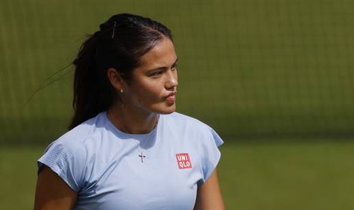 Ozlije&dstrok;ena Raducanu ipak igra na Wimbledonu protiv Ru&zcaron;i&cacute;?