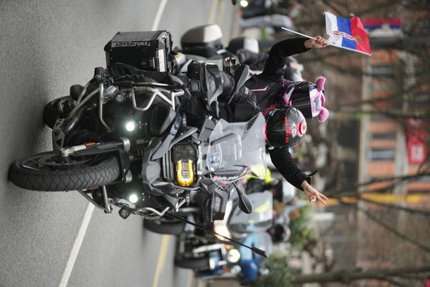 Beograd: Tisuće motorista stigalo je dati podršku studentima 