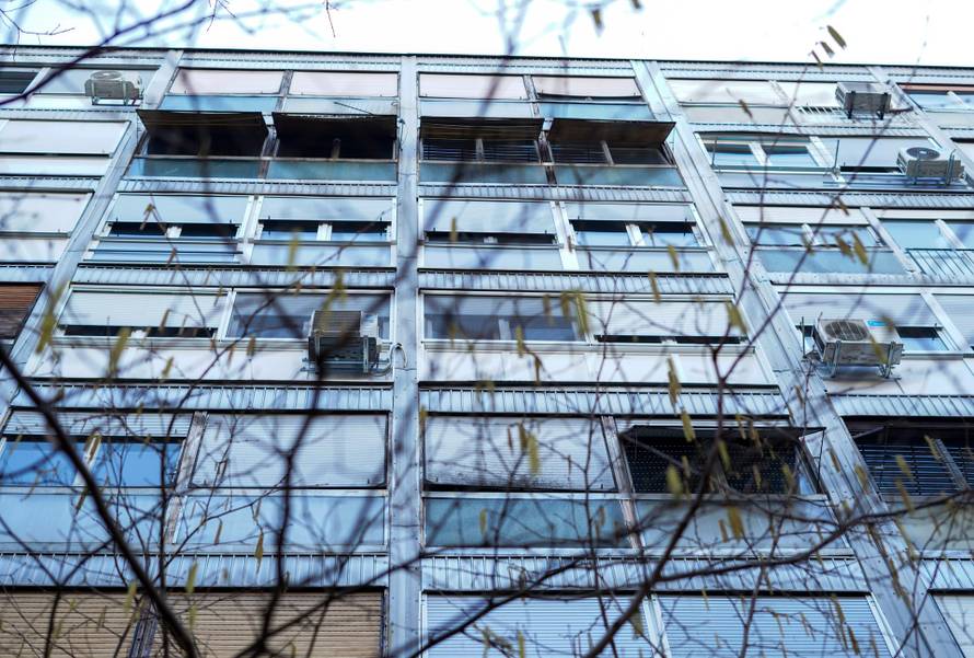 Zagreb: Zgrada u Zapruđu gdje je u jednom od stanova došlo do požara