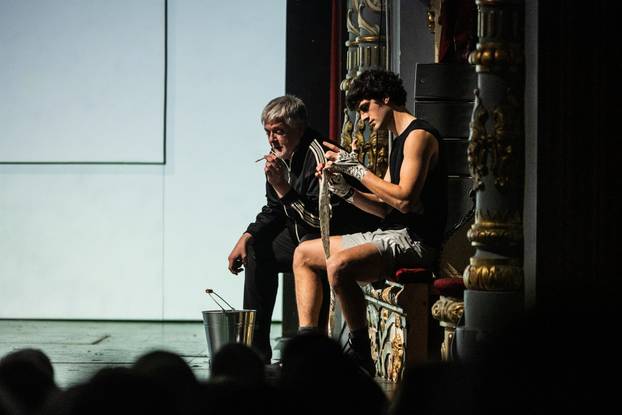 Split: U splitskom HNK premijerno izvedena drama "Požari"