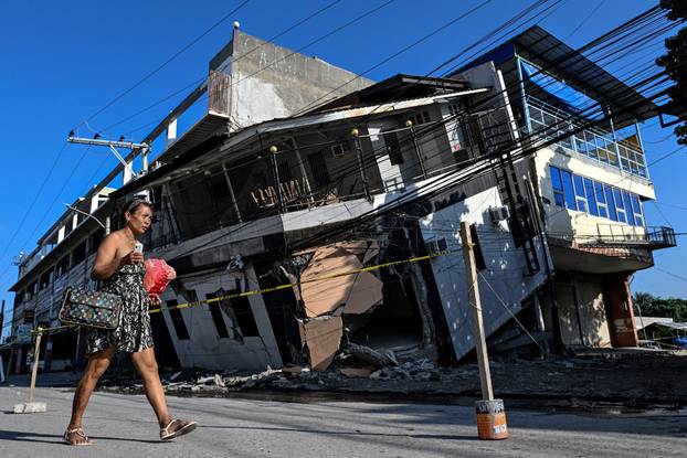 Aftermath of earthquake in southern Philippines