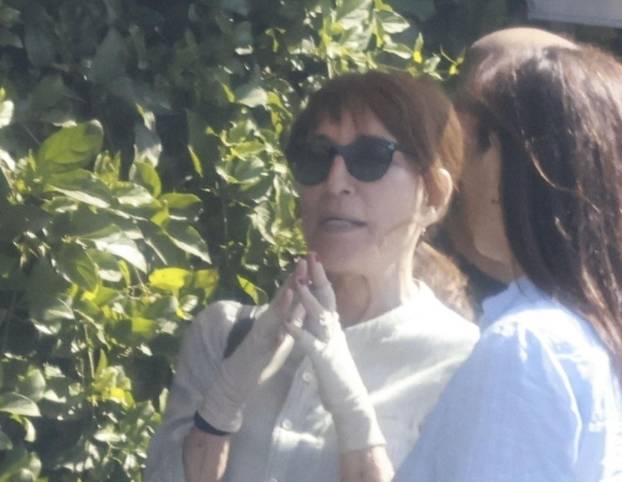 *EXCLUSIVE* Actress Katey Sagal enjoys lunch with a friend at All Time in Los Angeles