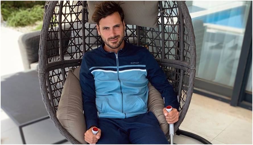 Hauser bio na operaciji koljena: 'Sve je dobro prošlo. Nadam se da ću uskoro moći svirati za vas'