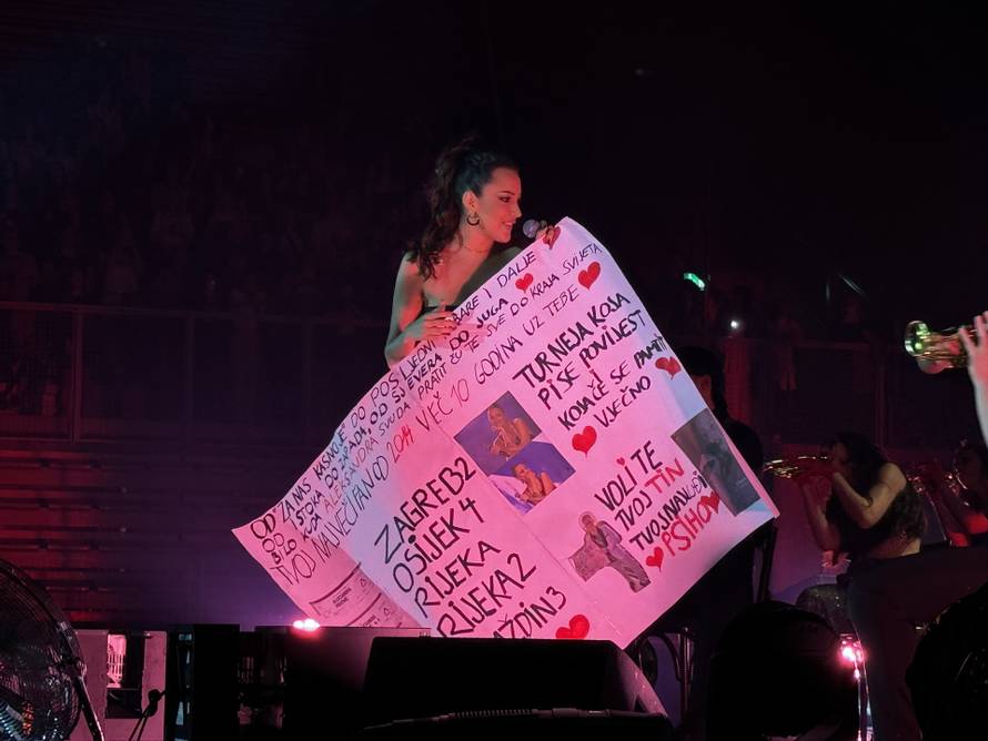 Aleksandra Prijović izvela je čak tri gosta na binu, za jednim svi 'poludjeli': 'Čovječe, što radiš...'