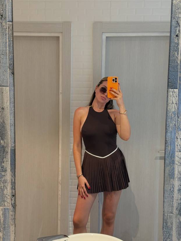 FOTO Zgodna, plavokosa i domaćica: 'Svi misle da mi je super, ali ja sam iscrpljena'