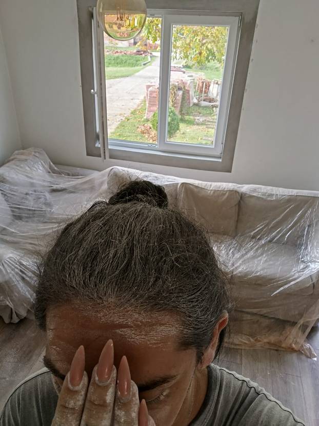 Zbog duge kose i noktiju Goran je bio na meti osuda, a sad stiže u 'Večeru za 5': Živite svoj život!