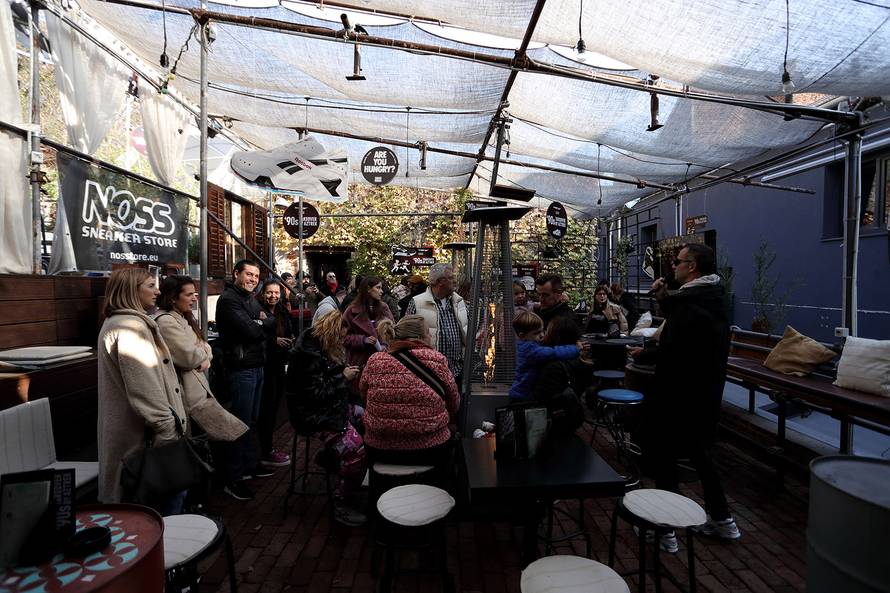 Nosi se retro, nose se devedesete, nosi se Reebok