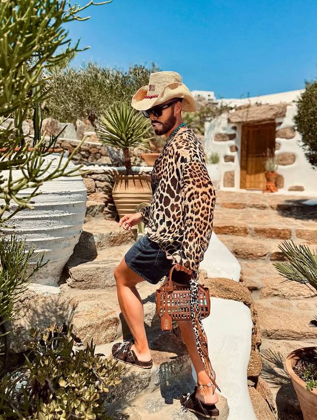 Odmor u stilu Marka Grubnića: Skupe torbice, leopard uzorci i vrela zabava na Mikonosu...