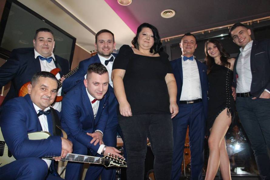 Neve glumi u spotu: Stesala sam se, stanem u staru odjeću