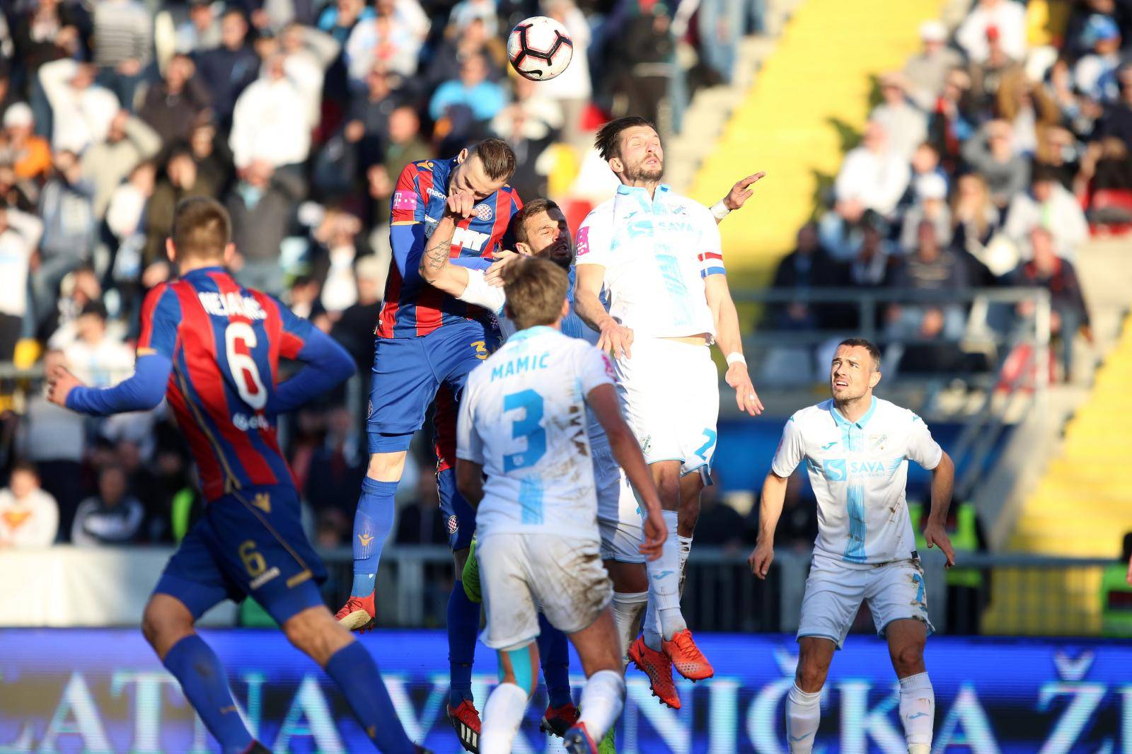 Franko zabio  golčinu i zatresao prečku, Teklić spasio Hajduk