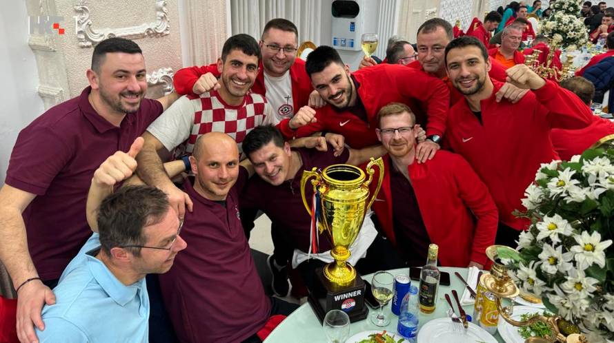 Hrvatski svećenici brane naslov prvaka Europe u futsalu: Nismo sveci, vičemo, ali nema grubosti