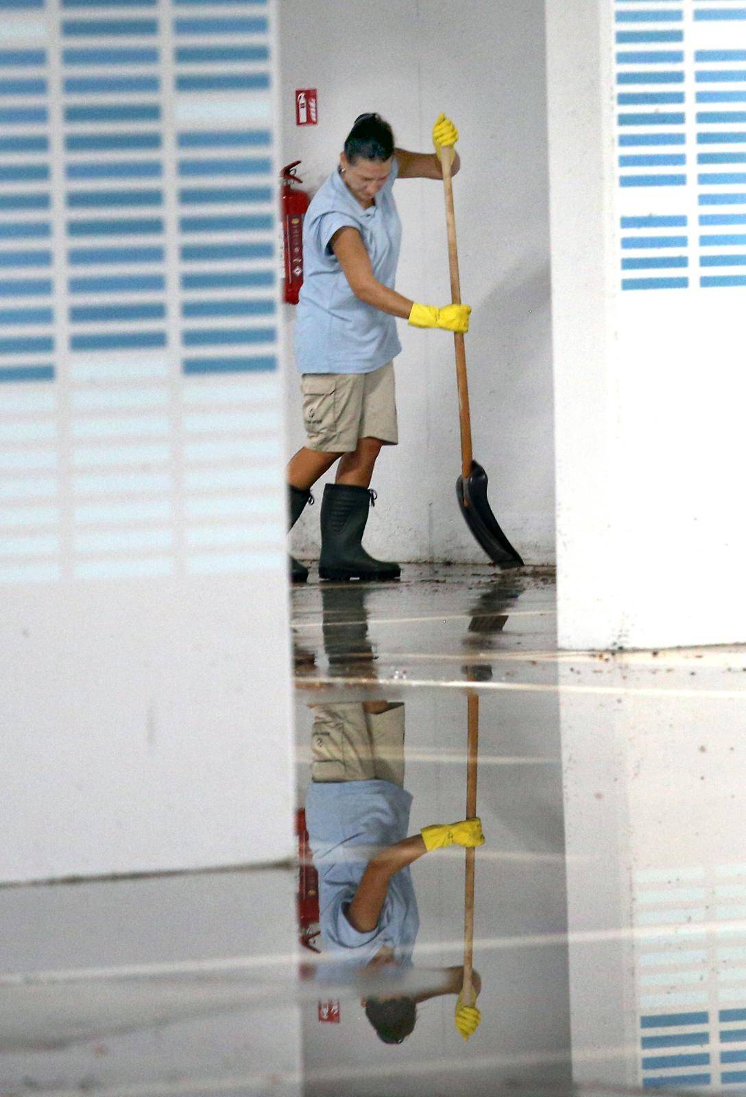 Šibenik: Nakon pljuska poplavljena je javna garaža