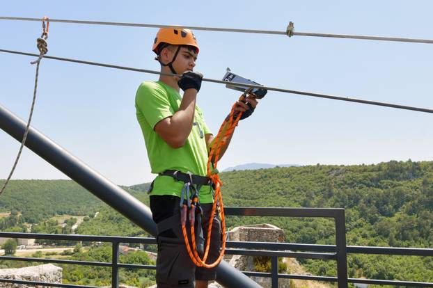 Reporta&zcaron;a o Kninu