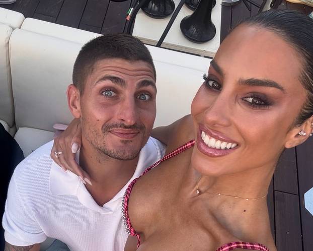 Bujnoj manekenki ne smetaju centimetri talijanske zvijezde