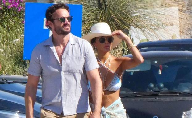 *PREMIUM-EXCLUSIVE* MUST CALL FOR PRICING BEFORE USAGE 
 - Pussycat Dolls Singer and now The Masked singer Judge Nicole Scherzinger pictured with her boyfriend Thom Evans and friend Caroline Stanbury enjoying their holidays in Mykonos.
