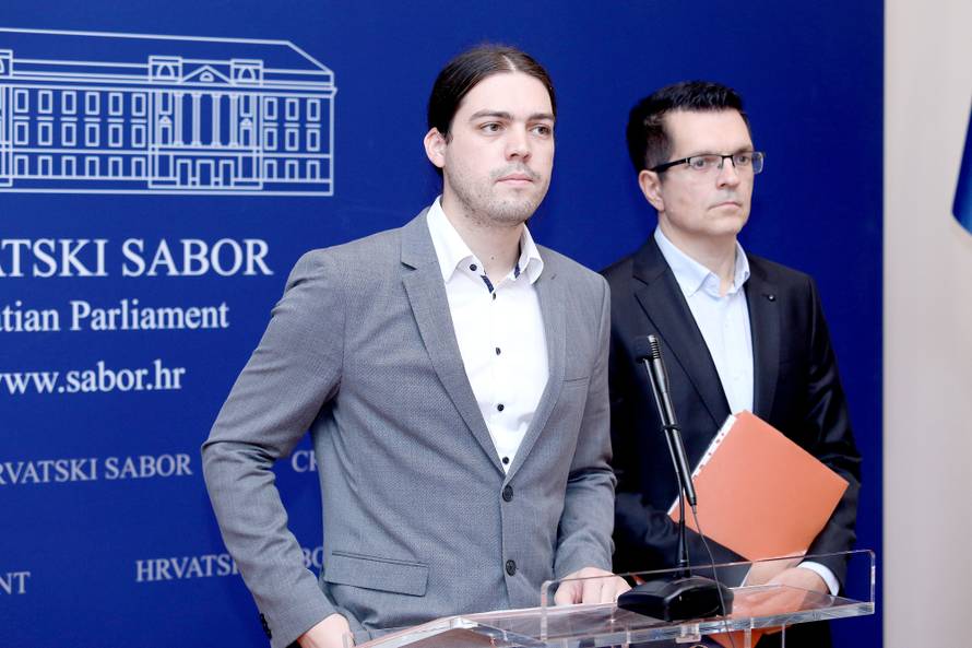 Zagreb: Å½ivi zid o mirovinskoj reformi