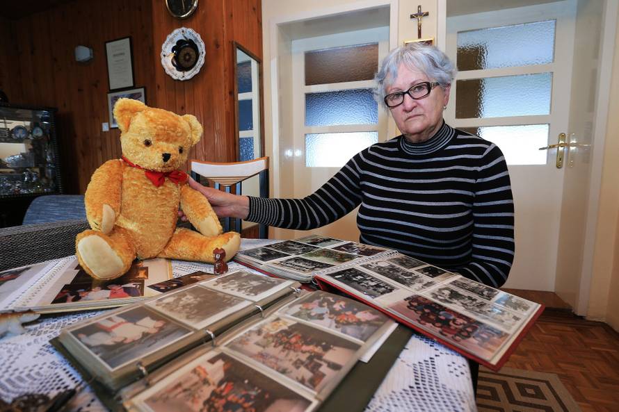 Rekao je: 'Mama, moramo se rastati. Naći ćemo se'. Sve ga još čeka u sobi. I njegov medo