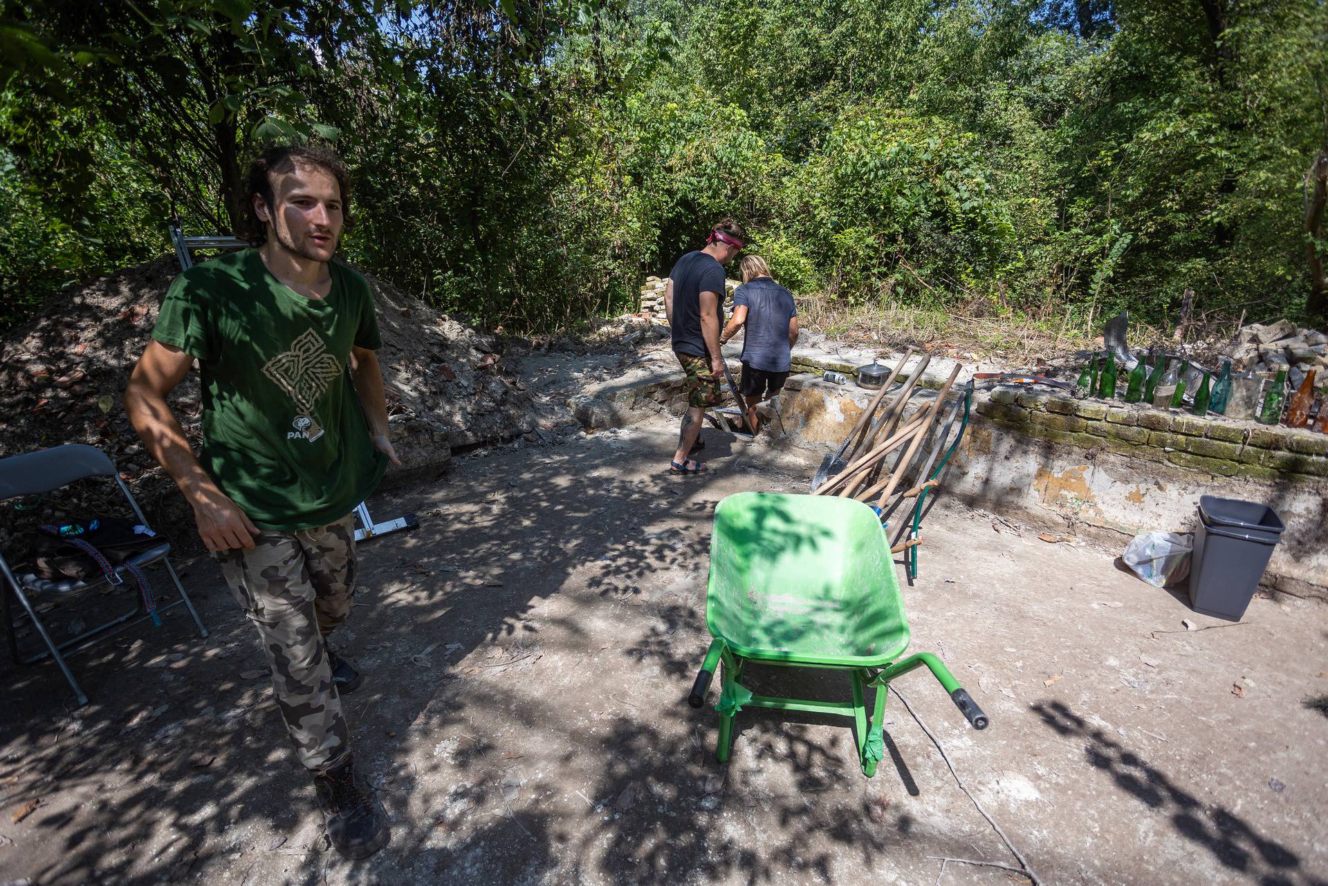 Posjetili smo Liberland na istočnoj obali Dunava, tamo vlada samoproglašeni predsjednik, a novi državljani stalno pristižu