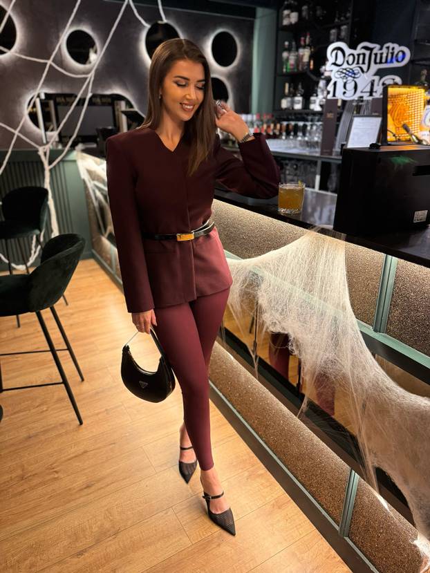 FOTO Zbog fatalne ljepotice je premierligaš dobio nove fanove