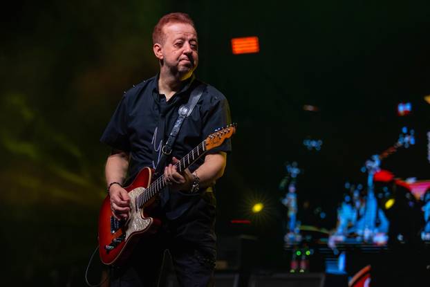 Osijek : Koncert Prljavog kazališta u SD Gradski vrt