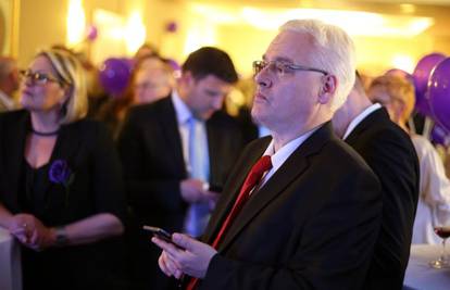 Razočarani Josipović: Ova je kampanja postala pljuvatorstvo