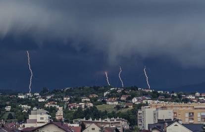 Nevrijeme u Slavoniji! Gotovo tri tisuće ljudi ostalo bez struje