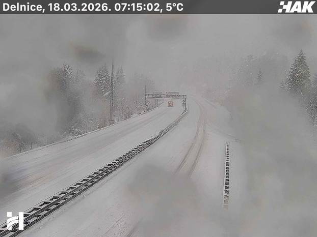 FOTO Snijeg pao na Sljemenu, zatrpana i A6, šleperi ne smiju prema Istri, pogledajte snimke