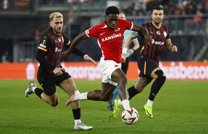 Derbi Rome i Porta završio bez pobjednika, AZ deklasirao prvaka Turske Galatasaray...