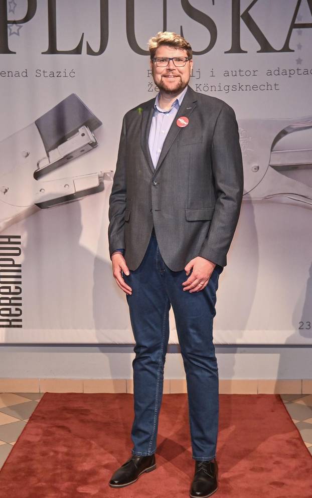 Zagreb: Brojni poznati na premijeri predstave "Pljuska" u Kerempuhu