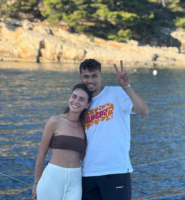 FOTO Kramarić skače s jahte, Lovren u Hrvatskoj, dinamovac 'potegnuo'  čak do Kolumbije...